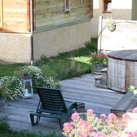 Le Chalet Du Queyras And Spa Chalet Molines-en-Queyras