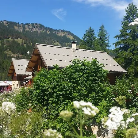 Le Chalet Du Queyras And Spa Chalet Molines-en-Queyras
