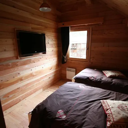 Le Chalet Du Queyras And Spa Chalet *