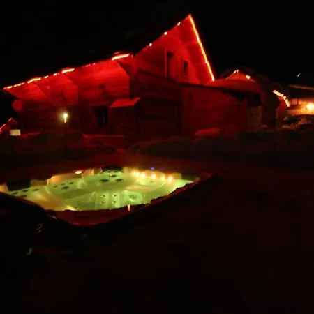 Chalet Le Chalet Du Queyras And Spa Molines-en-Queyras